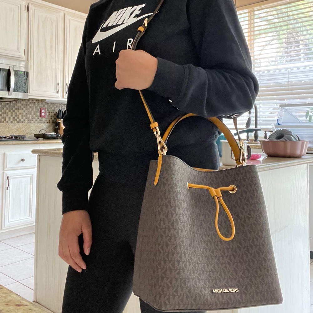 New 💝 Mk logo shoulder bag - Picture 9 of 10